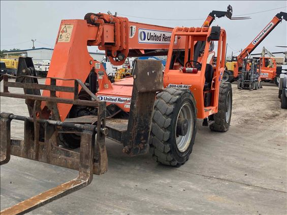 2014 SKYTRAK 10054 Rough Terrain Forklift