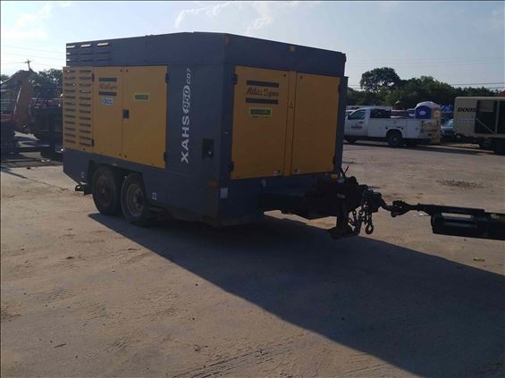 2012 Atlas Copco XAHS950CD7 Air Compressor