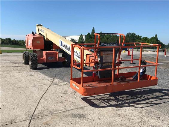 2013 JLG 800S Boom Lift