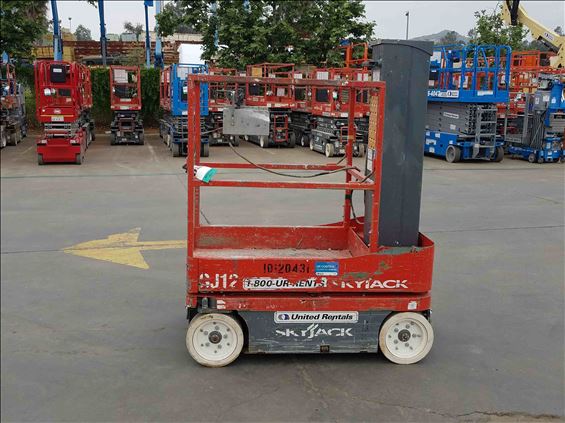 2013 Skyjack SJ12 Scissor Lift