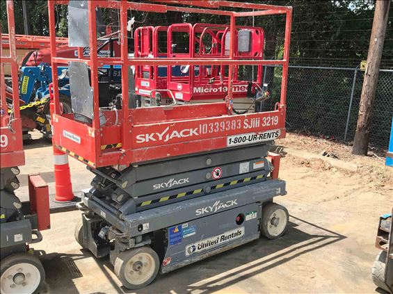 2015 Skyjack SJIII3219 Scissor Lift