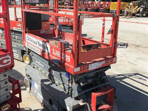2014 Skyjack SJIII3219 Scissor Lift