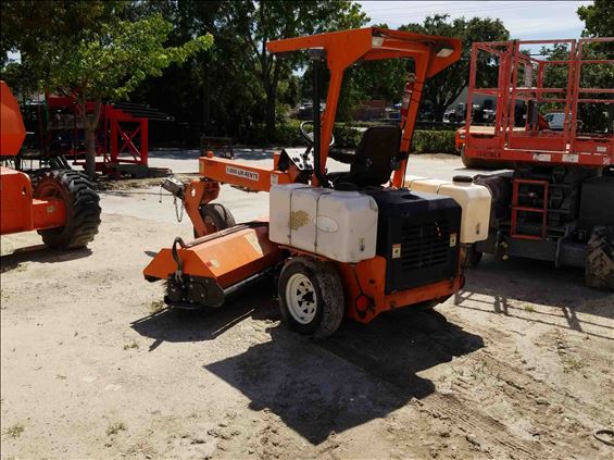 2015 LAY-MOR SM300-8