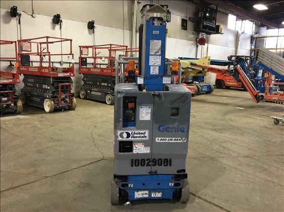 2012 Genie GR-20 Vertical Lift