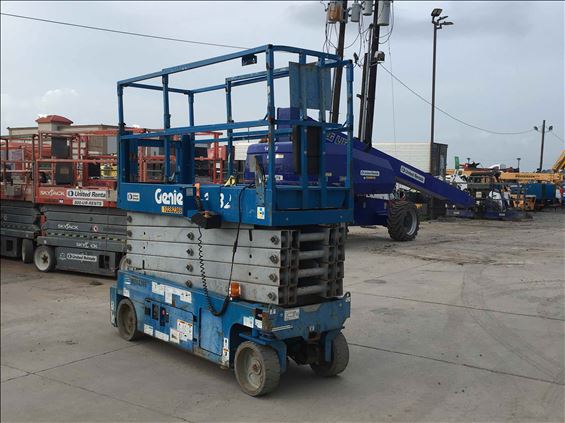 2014 Genie GS-3232 Scissor Lift