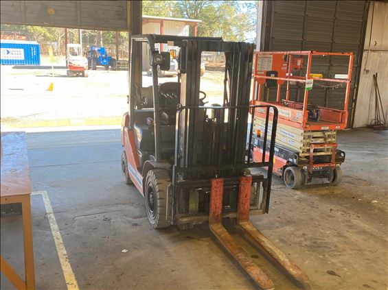 Used 2015 Toyota 8FGU25 Warehouse Forklift For Sale in Wilmington, NC ...