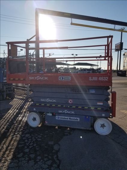 2014 Skyjack SJIII4632 Scissor Lift