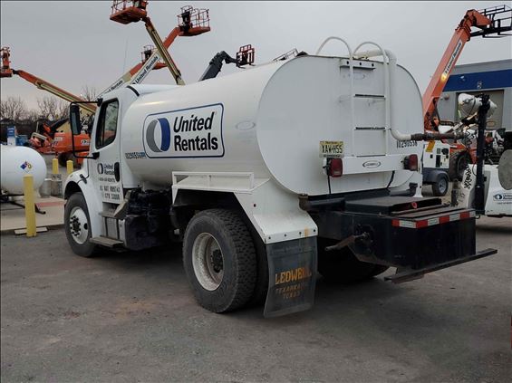 2014 Freightliner M2 106 WATER Water Truck