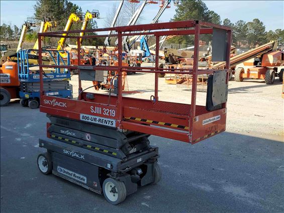 2015 Skyjack SJIII3219 Scissor Lift