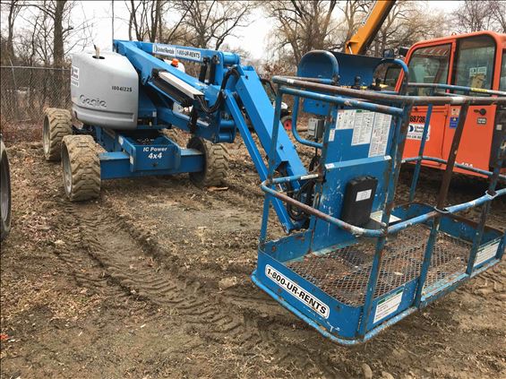 2012 Genie Z-45/25J IC