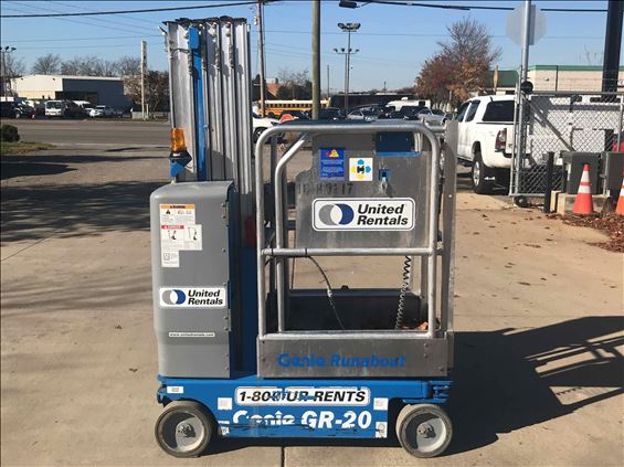 2013 Genie GR-20 Vertical Lift