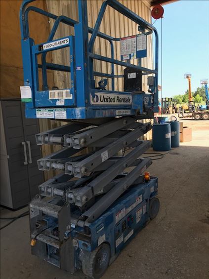 2014 Genie GS-1930 Scissor Lift