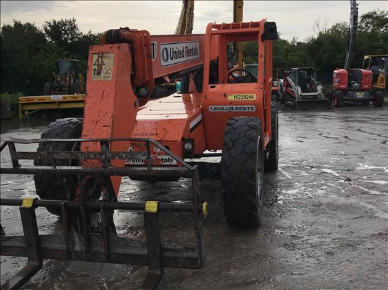 2014 SKYTRAK 6042 Rough Terrain Forklift