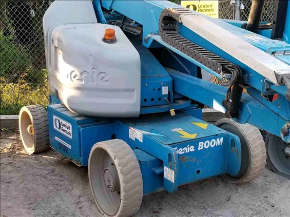 2011 Genie Z-40/23N RJ Boom Lift
