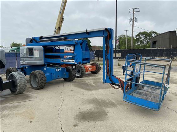 2012 Genie Z-60/34 Boom Lift