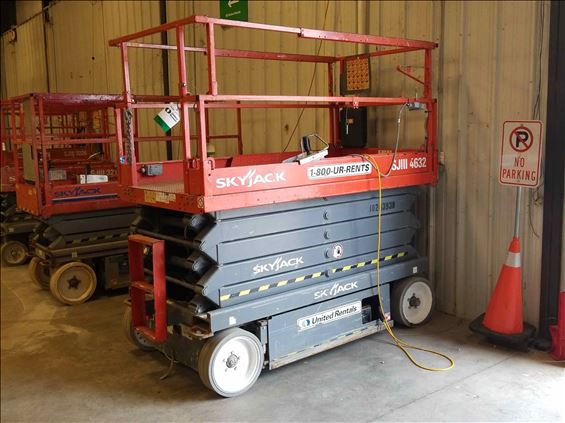 2014 Skyjack SJIII4632 Scissor Lift