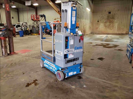 2013 Genie GR-20 Scissor Lift