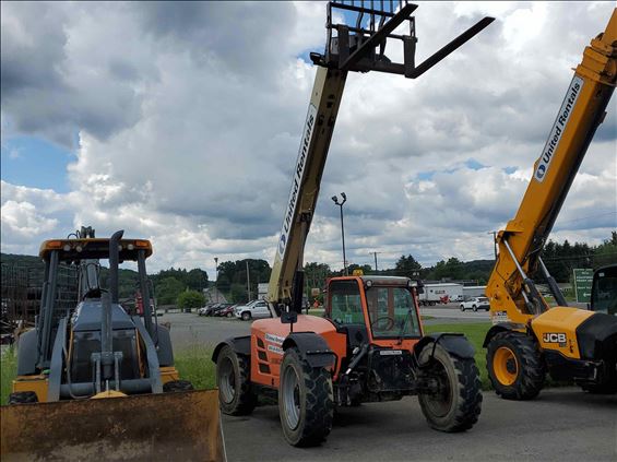 2013 JLG G6-42A