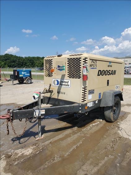 2014 Doosan P425/HP375WCUT4 Air Compressor