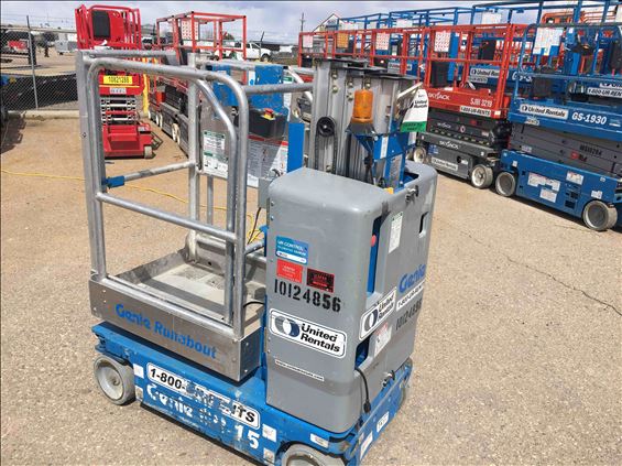 2013 Genie GR-15 Scissor Lift