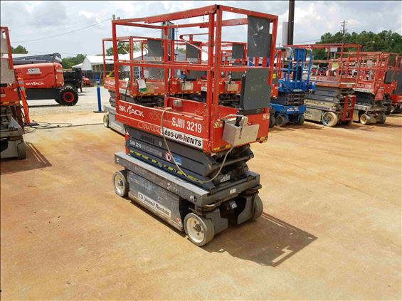 2013 Skyjack SJIII3219 Scissor Lift
