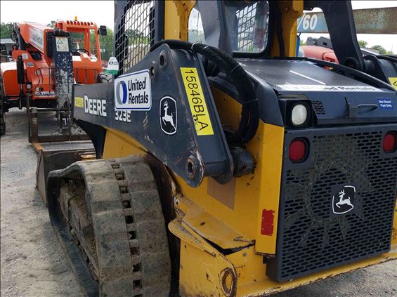 2014 John Deere 323E