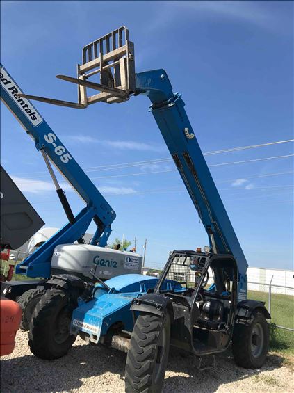 2016 Genie GTH-844 Rough Terrain Forklift