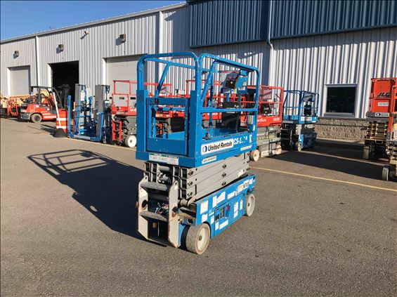 2014 Genie GS-1930 Scissor Lift