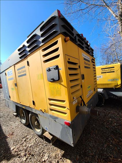 2012 Atlas Copco XAHS950CD7T3F Air Compressor