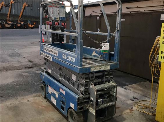 2014 Genie GS-1930 Scissor Lift