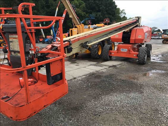 2015 JLG 800S Boom Lift