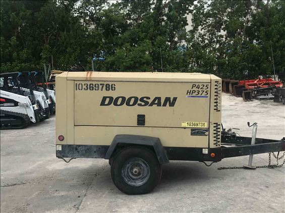 2015 Doosan P425/HP375WCUT4 Air Compressor