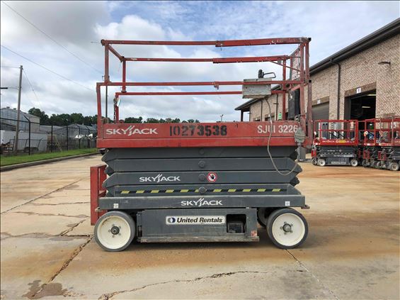 2014 Skyjack SJIII3226 Scissor Lift