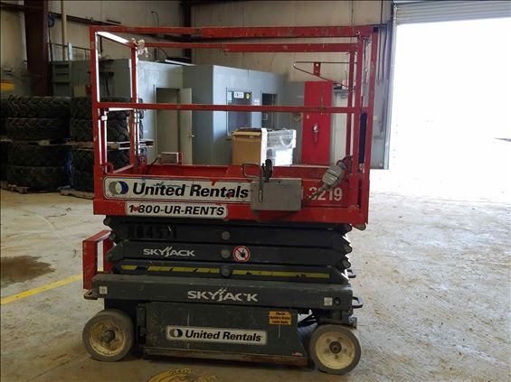 2014 Skyjack SJIII3219 Scissor Lift