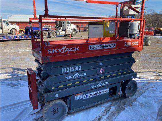 2014 Skyjack SJIII3226 Scissor Lift
