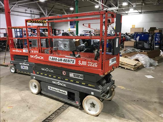 2014 Skyjack SJIII3220 Scissor Lift