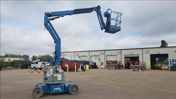 2013 Genie Z-34/22N Boom Lift
