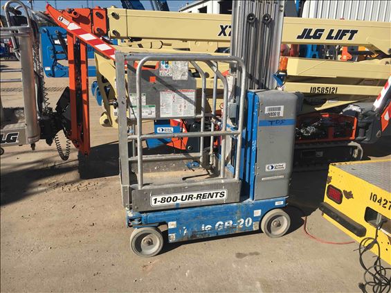 2013 Genie GR-20 Vertical Lift