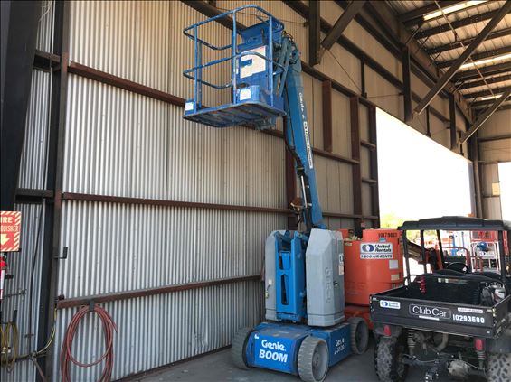2012 Genie Z-30/20N Boom Lift