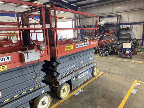 2014 Skyjack SJIII4632 Scissor Lift
