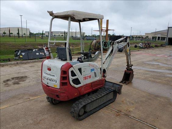 2016 Takeuchi TB216 Mini-Excavator