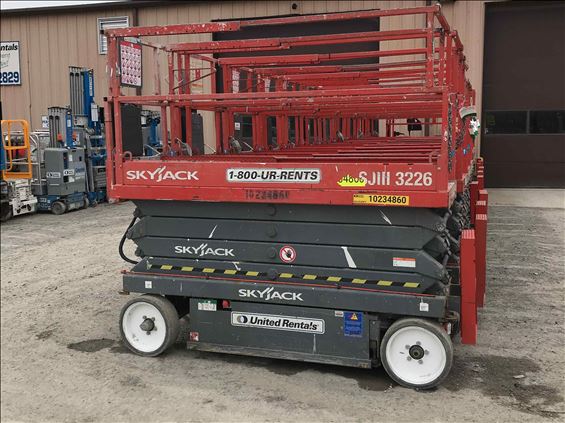 2014 Skyjack SJIII3226 Scissor Lift