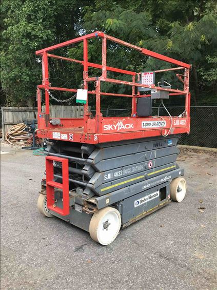 2012 Skyjack SJIII4632 Scissor Lift