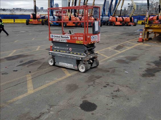 2013 Skyjack SJIII3219 Scissor Lift