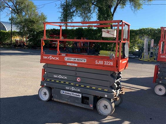 2014 Skyjack SJIII3226 Scissor Lift