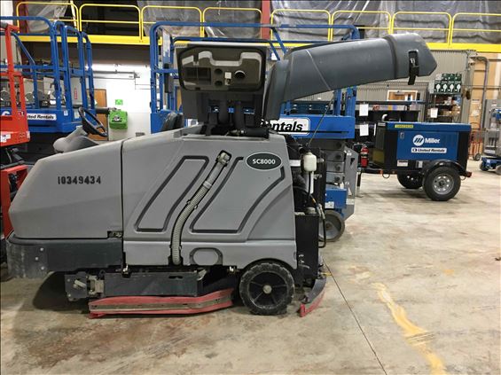 2015 Nilfisk Advance SC8000