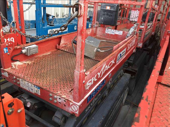 2015 Skyjack SJIII3219 Scissor Lift