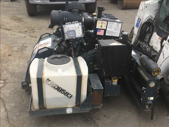 2016 ROADHOG RH2450