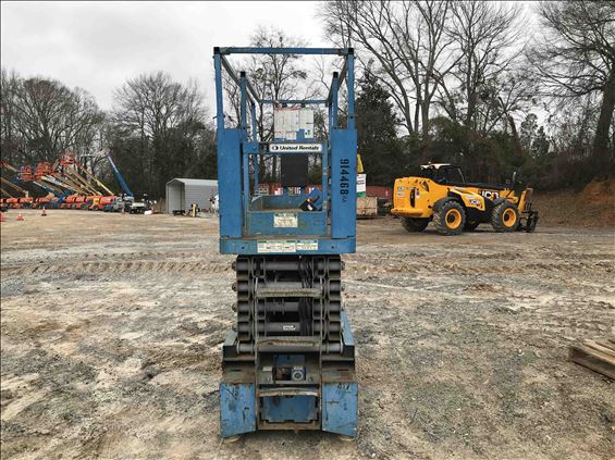 2012 Genie GS-3232 Scissor Lift