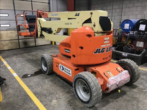 2011 JLG E450AJ-EE Boom Lift